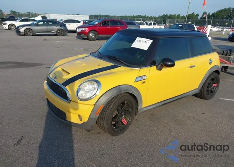 2009 Mini Cooper S from USA, damaged, VIN WMWMF73579TT98963